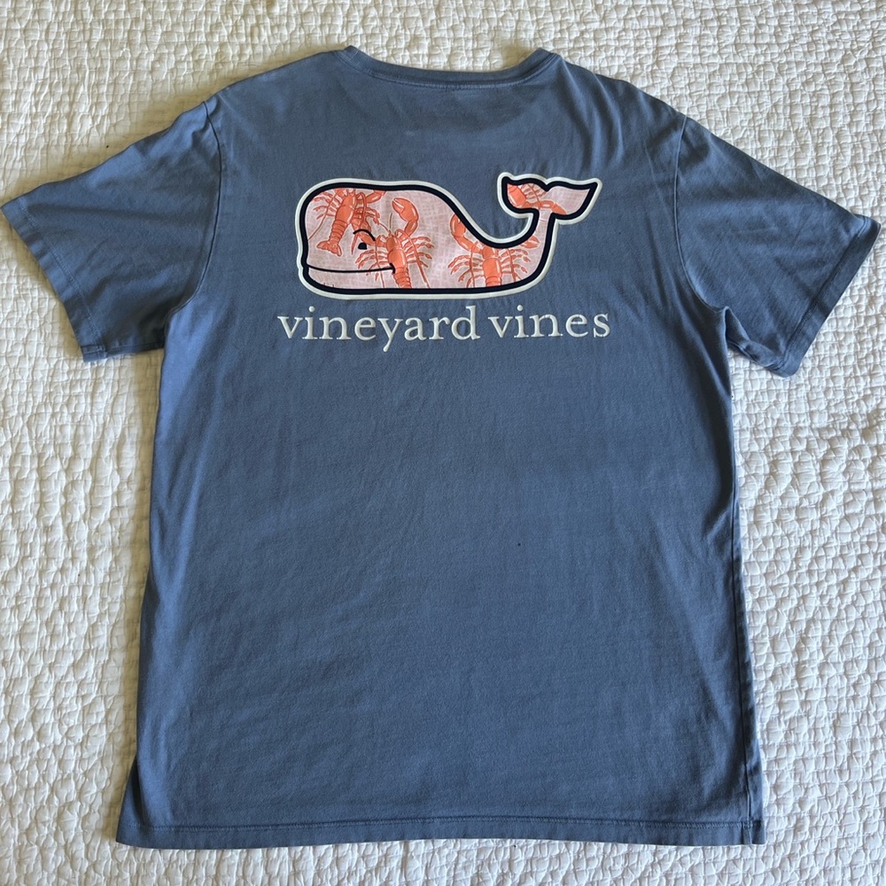 Vintage vineyard vines tshirt